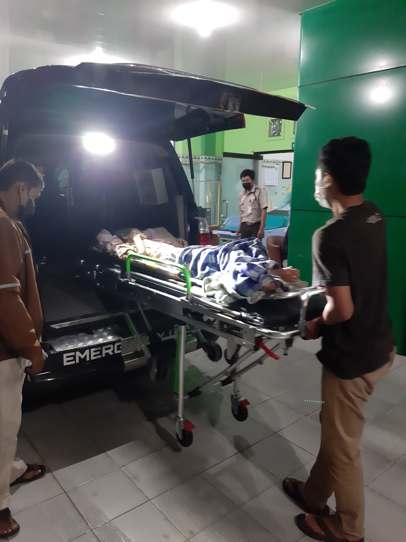 batch_ambulance13.jpg