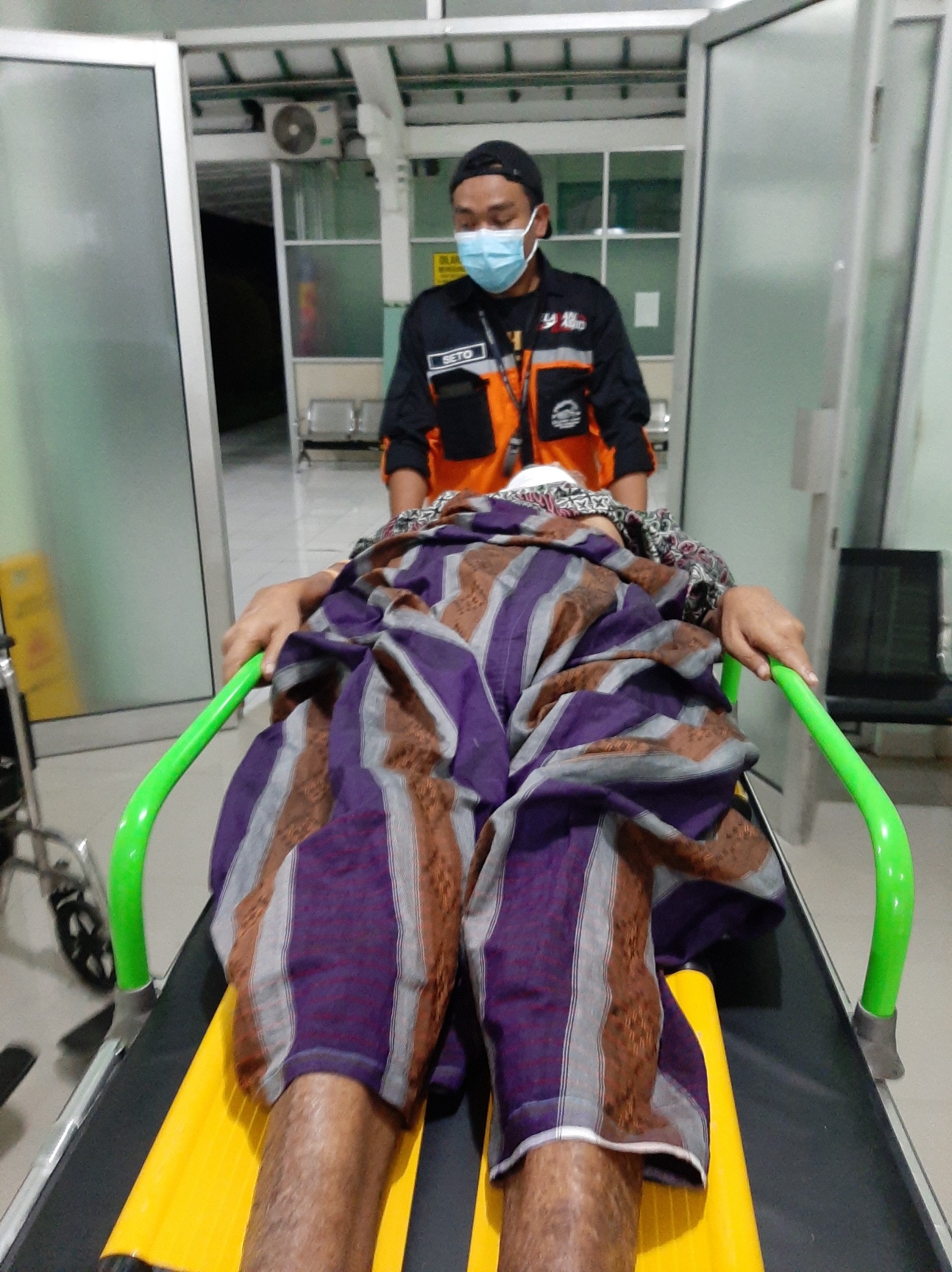 batch_ambulance15.jpg