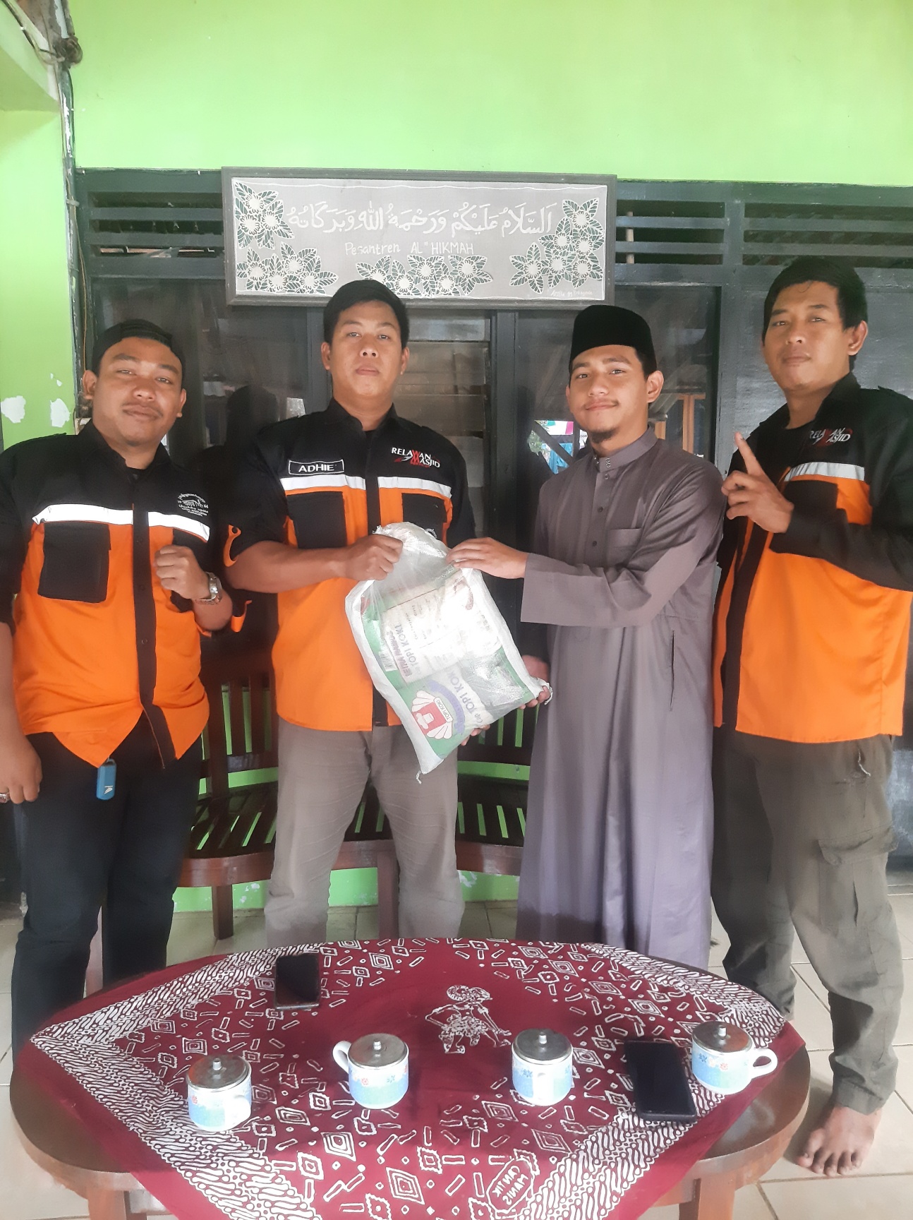 batch_sbu07.jpg